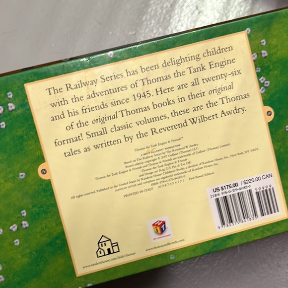 Thomas the Tank Engine The Classic Library All 26 Original Books - Picture 4 of 7